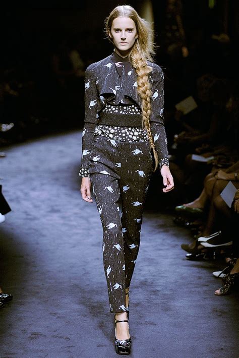 miu miu runway 2010|Miu Miu Spring 2010 Ready.